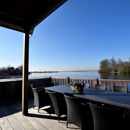 Luxurious Villa With Private Garden In Kaag Екстериор снимка