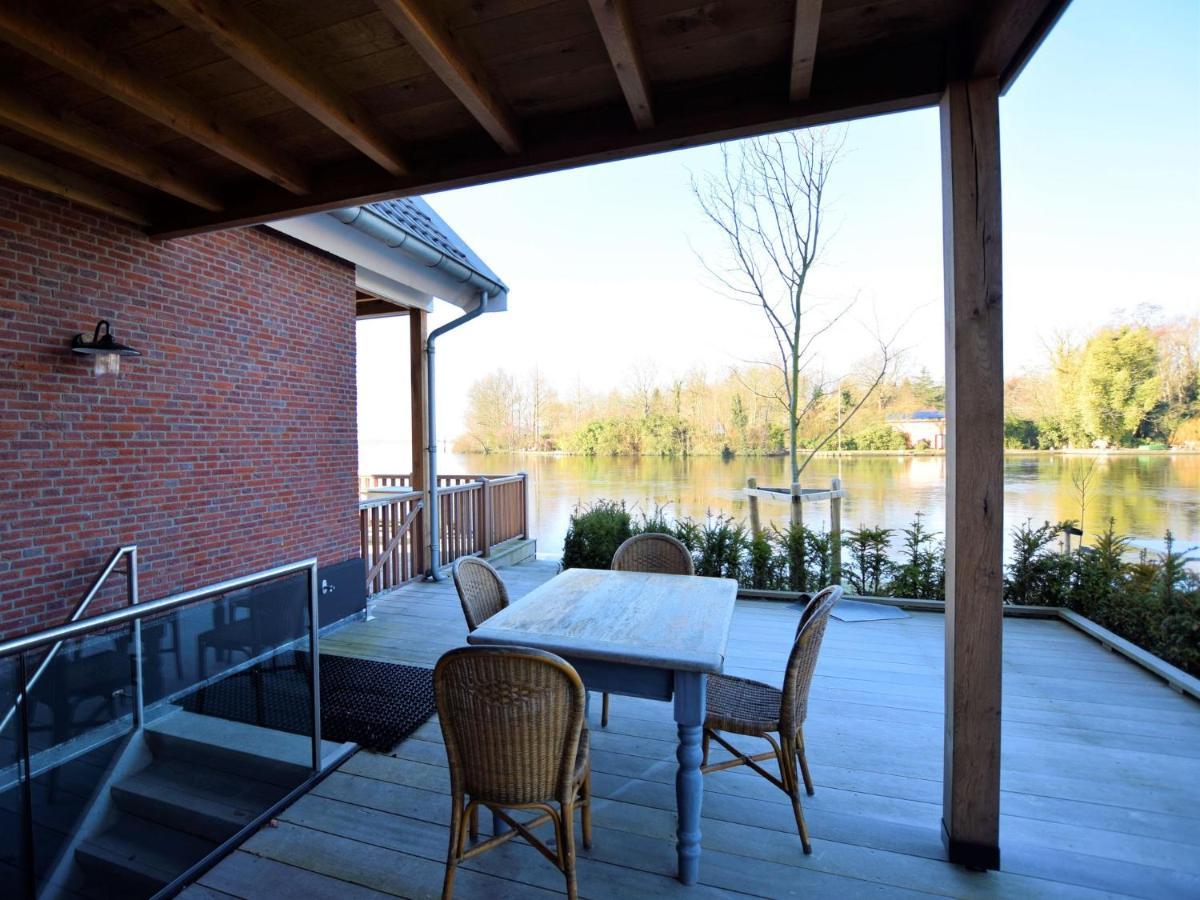 Luxurious Villa With Private Garden In Kaag Екстериор снимка